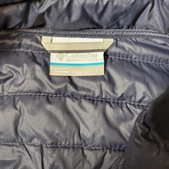 Columbia Blue Women's Vest Size Large - Light, Warm, Packable, Floral, Pockets - Picture 9 of 10